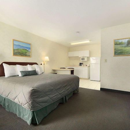 Days Inn By Wyndham Augusta Near Fort Gordon エクステリア 写真