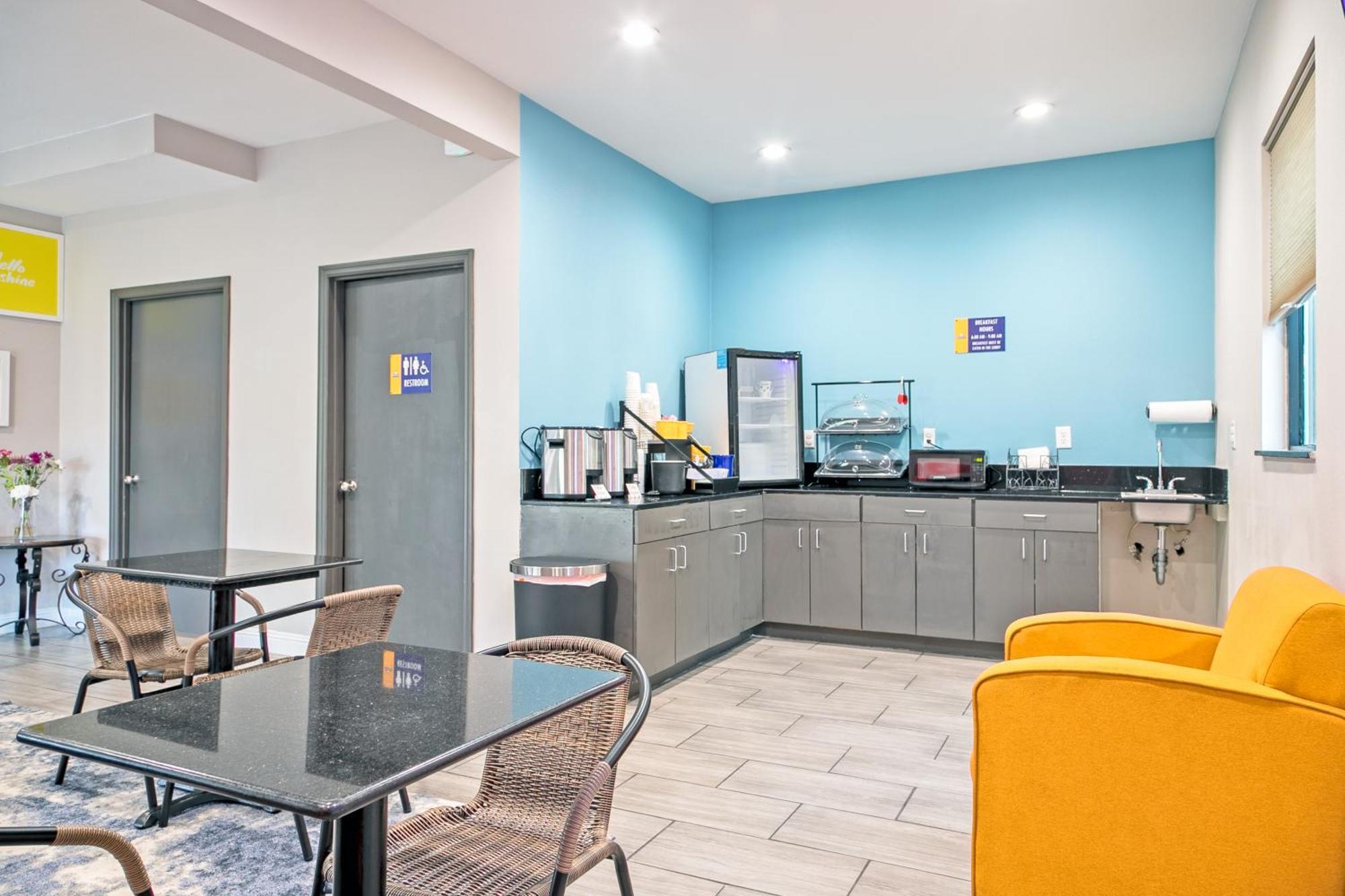 Days Inn By Wyndham Augusta Near Fort Gordon エクステリア 写真